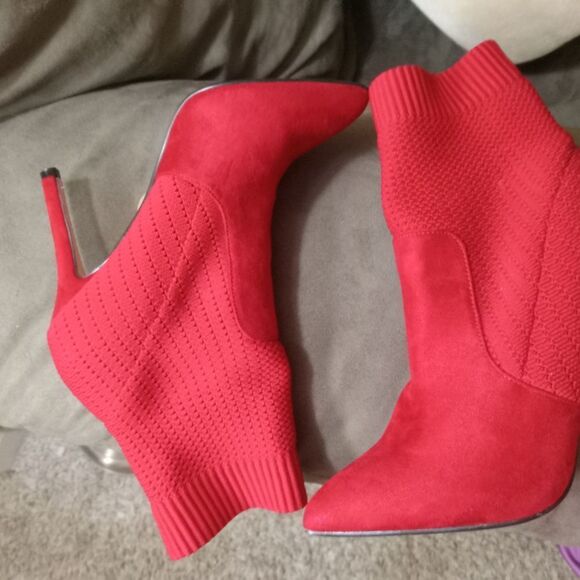 Vibrant Red Knit 4" stiletto fashion boots. - Picture 3 of 6
